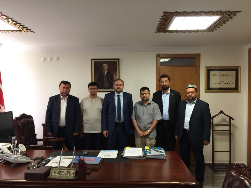 Doğu Türkistan Âlimler Birliği heyeti Türkiye Cumhuriyeti Diyanet İşleri Başkanlığını ziyaret etti